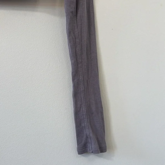 Lululemon Better Best Long Sleeve Lunar Rock Size 6 - Picture 6 of 9